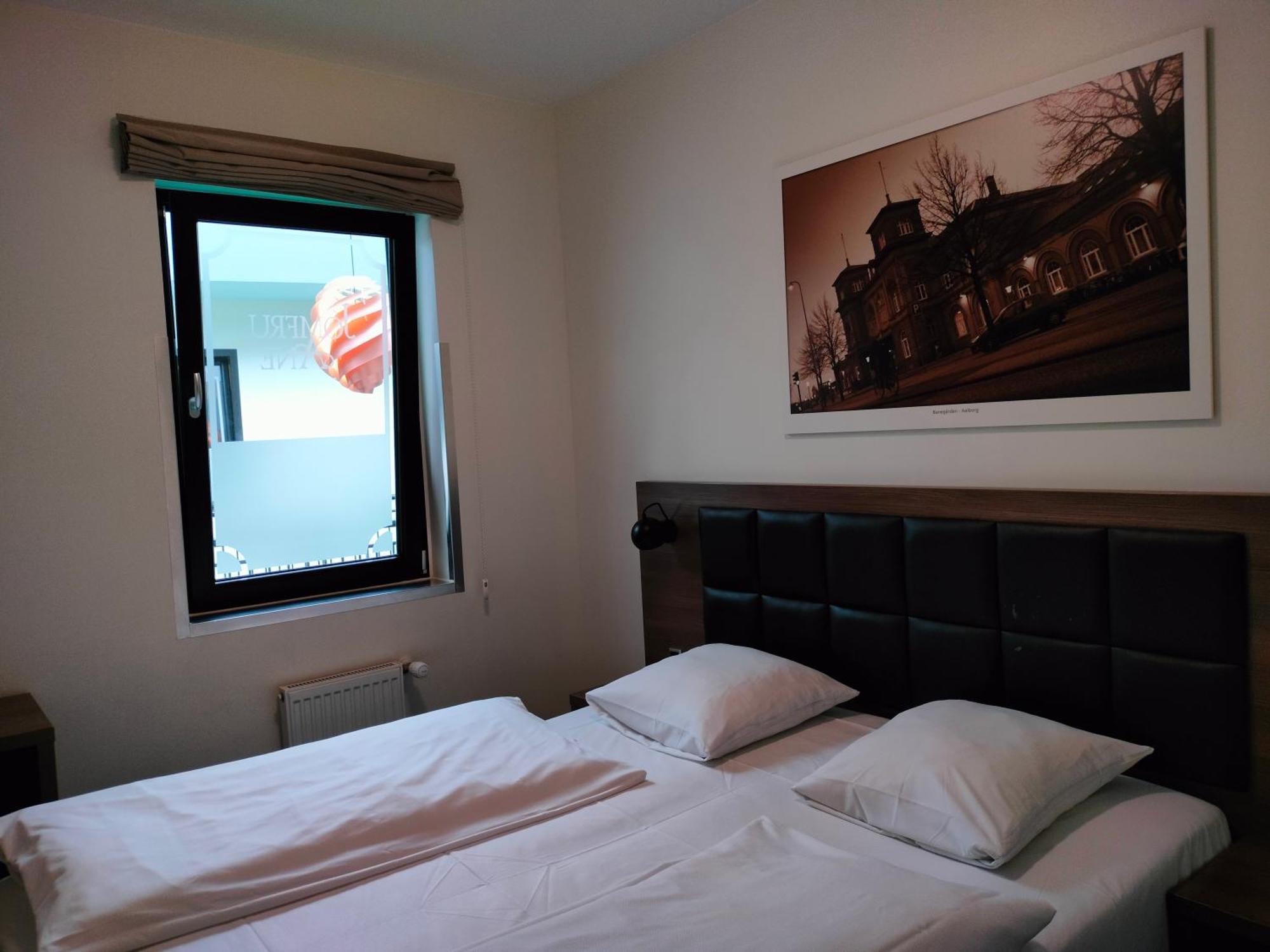 אולבורג Hotel Jomfru Ane מראה חיצוני תמונה